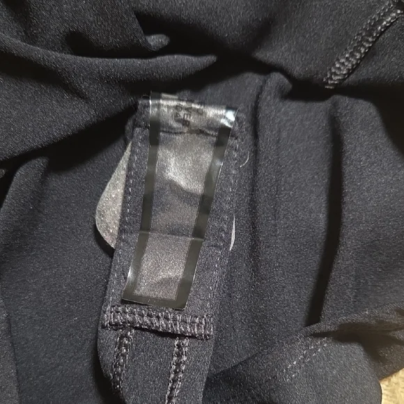 Alice + Olivia Classic Black Garment - Picture 6 of 13